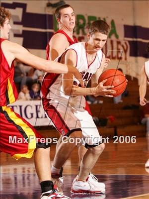 Thumbnail 2 in Yreka vs. Foothill (Oroville Tournament) photogallery.