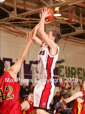 Thumbnail 2 in Yreka vs. Foothill (Oroville Tournament) photogallery.