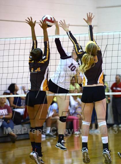 Thumbnail 1 in Assumption vs. Francis Parker (Durango Fall Classic) photogallery.