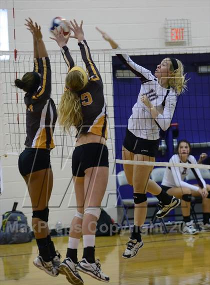 Thumbnail 2 in Assumption vs. Francis Parker (Durango Fall Classic) photogallery.