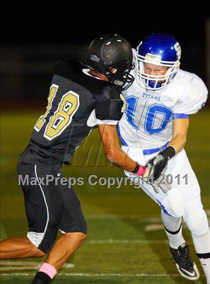 Thumbnail 1 in Golden Valley vs. San Marino photogallery.