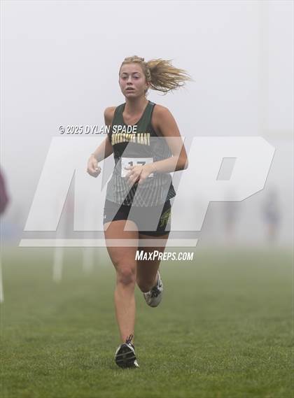 Thumbnail 2 in Pikeview XC Meet photogallery.