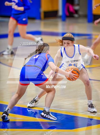 Thumbnail 2 in Mountain Home vs Paragould (Ultimate Auto Tournament) photogallery.