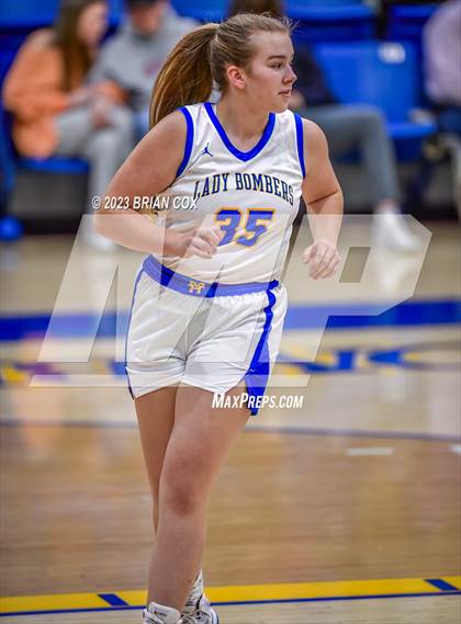 Thumbnail 2 in Mountain Home vs Paragould (Ultimate Auto Tournament) photogallery.