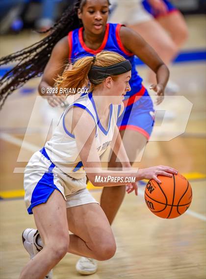 Thumbnail 2 in Mountain Home vs Paragould (Ultimate Auto Tournament) photogallery.