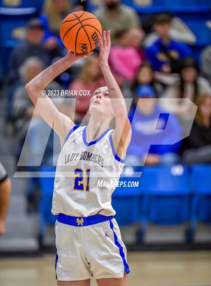 Thumbnail 3 in Mountain Home vs Paragould (Ultimate Auto Tournament) photogallery.