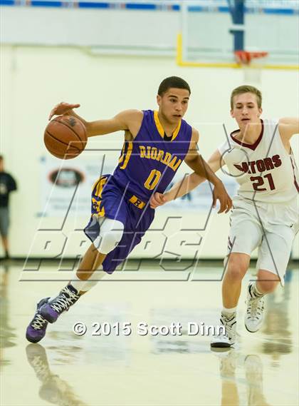 Thumbnail 2 in Archbishop Riordan vs. Sacred Heart Prep (CIF CCS Open Quarterfinal) photogallery.