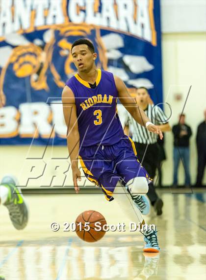 Thumbnail 2 in Archbishop Riordan vs. Sacred Heart Prep (CIF CCS Open Quarterfinal) photogallery.
