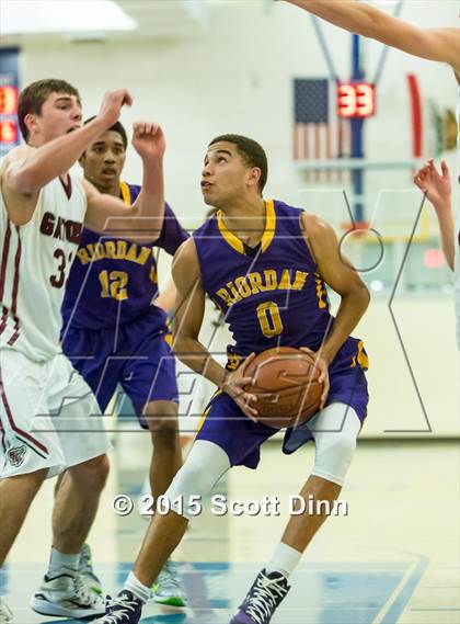 Thumbnail 3 in Archbishop Riordan vs. Sacred Heart Prep (CIF CCS Open Quarterfinal) photogallery.