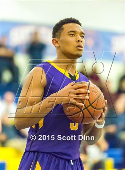 Thumbnail 2 in Archbishop Riordan vs. Sacred Heart Prep (CIF CCS Open Quarterfinal) photogallery.