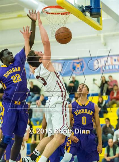 Thumbnail 2 in Archbishop Riordan vs. Sacred Heart Prep (CIF CCS Open Quarterfinal) photogallery.