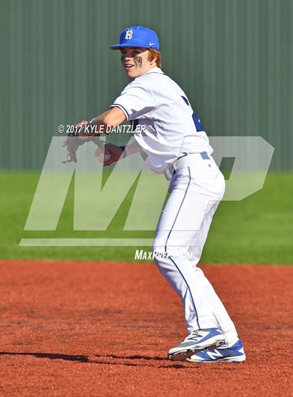 Thumbnail 3 in Krum vs Mabank (Sunnyvale Invitational) photogallery.