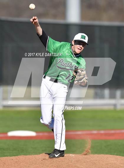 Thumbnail 2 in Krum vs Mabank (Sunnyvale Invitational) photogallery.