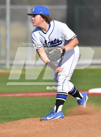 Thumbnail 2 in Krum vs Mabank (Sunnyvale Invitational) photogallery.