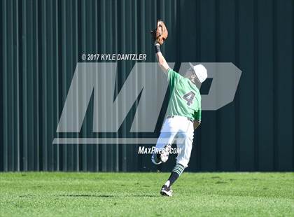 Thumbnail 2 in Krum vs Mabank (Sunnyvale Invitational) photogallery.