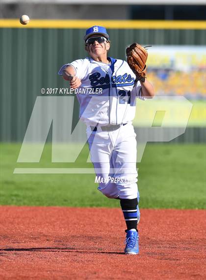 Thumbnail 1 in Krum vs Mabank (Sunnyvale Invitational) photogallery.