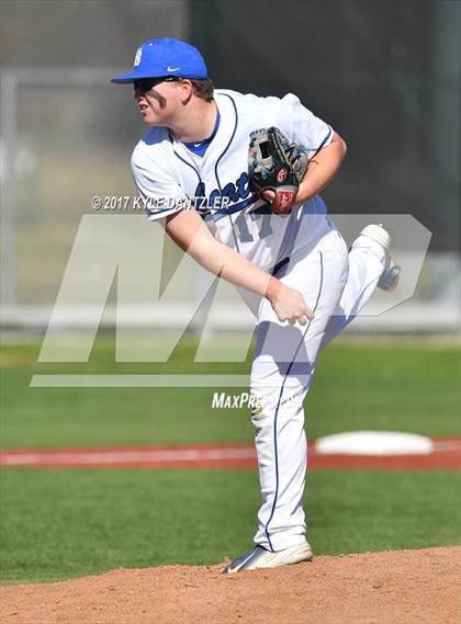 Thumbnail 2 in Krum vs Mabank (Sunnyvale Invitational) photogallery.