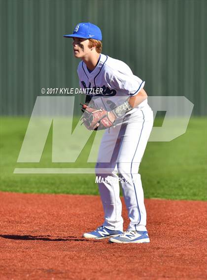 Thumbnail 2 in Krum vs Mabank (Sunnyvale Invitational) photogallery.