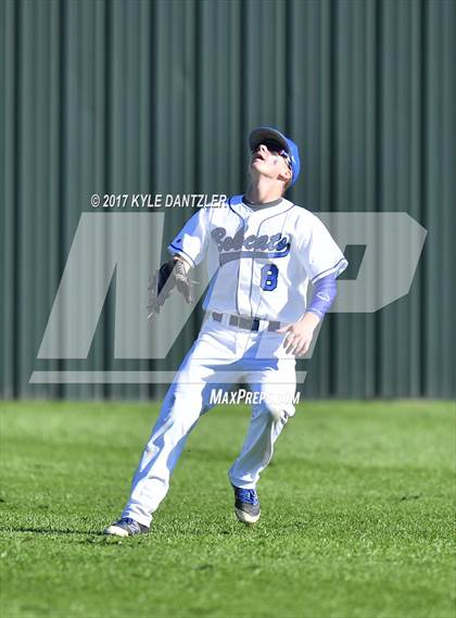 Thumbnail 3 in Krum vs Mabank (Sunnyvale Invitational) photogallery.