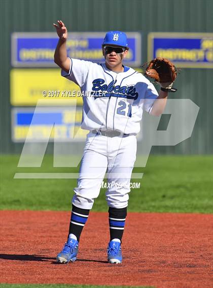 Thumbnail 2 in Krum vs Mabank (Sunnyvale Invitational) photogallery.