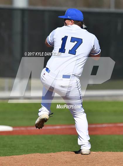 Thumbnail 2 in Krum vs Mabank (Sunnyvale Invitational) photogallery.
