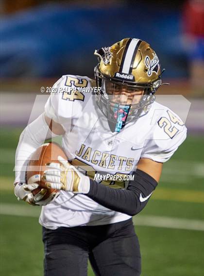 Thumbnail 2 in Boerne-Champion vs. Edcouch-Elsa photogallery.