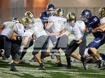 Thumbnail 3 in Boerne-Champion vs. Edcouch-Elsa photogallery.