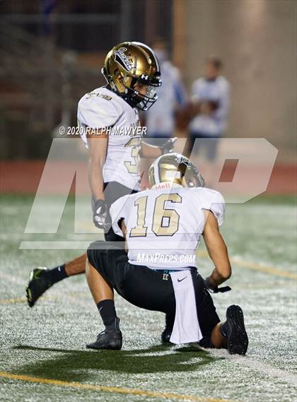 Thumbnail 1 in Boerne-Champion vs. Edcouch-Elsa photogallery.