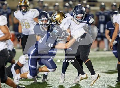 Thumbnail 2 in Boerne-Champion vs. Edcouch-Elsa photogallery.