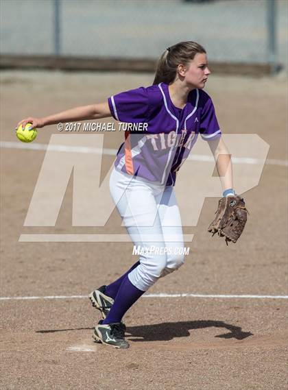 Thumbnail 1 in Oroville vs West Valley (Red Bluff Tournament) photogallery.