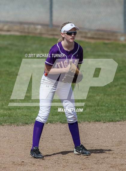 Thumbnail 2 in Oroville vs West Valley (Red Bluff Tournament) photogallery.