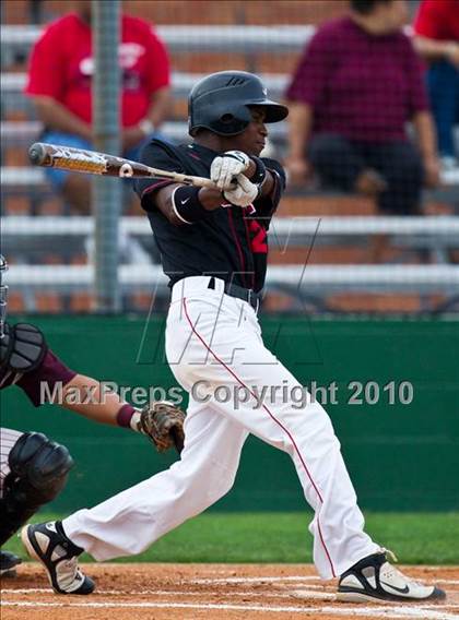 Thumbnail 3 in Lee vs Austin (Texas 5A Region III Playoffs) photogallery.