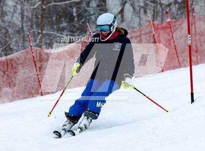 Thumbnail 1 in MCPSAC Hunt Hollow Slalom (First Run) photogallery.