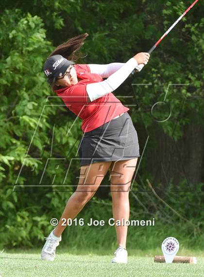 Thumbnail 3 in NEISD Varsity District Golf Tournament photogallery.