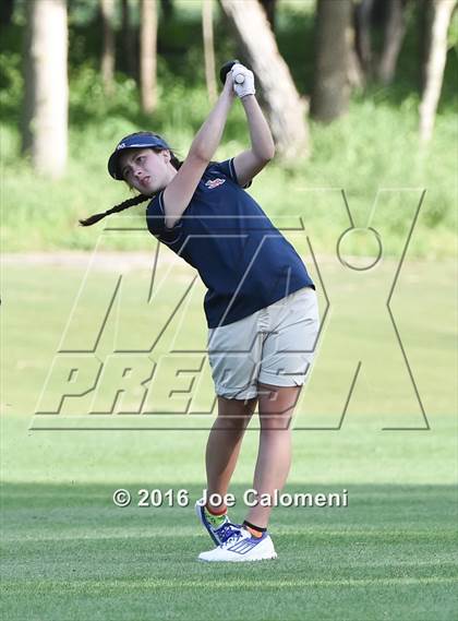 Thumbnail 1 in NEISD Varsity District Golf Tournament photogallery.