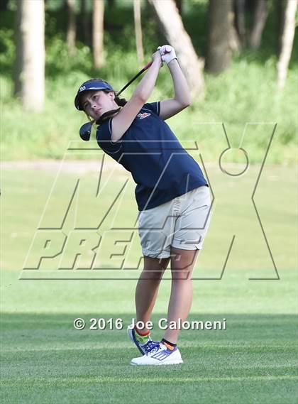 Thumbnail 2 in NEISD Varsity District Golf Tournament photogallery.