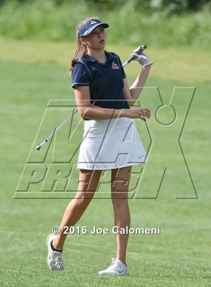 Thumbnail 3 in NEISD Varsity District Golf Tournament photogallery.