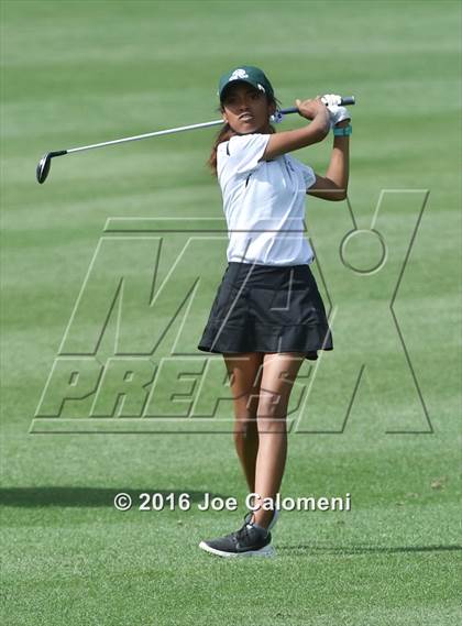 Thumbnail 2 in NEISD Varsity District Golf Tournament photogallery.