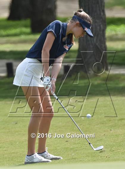 Thumbnail 2 in NEISD Varsity District Golf Tournament photogallery.