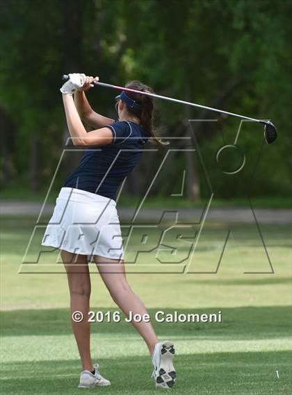 Thumbnail 3 in NEISD Varsity District Golf Tournament photogallery.