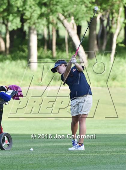 Thumbnail 3 in NEISD Varsity District Golf Tournament photogallery.