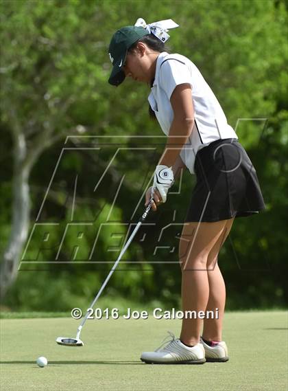 Thumbnail 3 in NEISD Varsity District Golf Tournament photogallery.