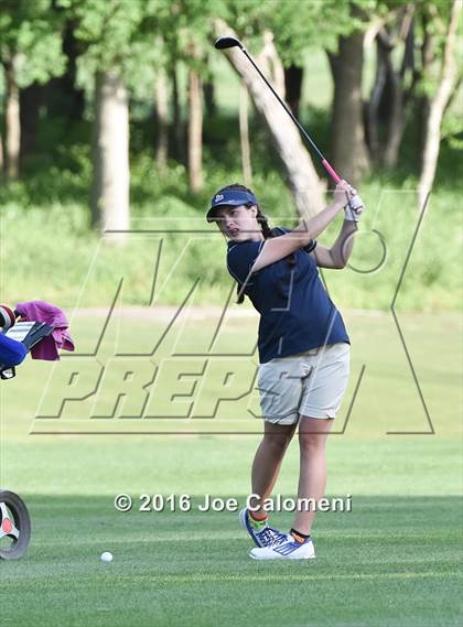 Thumbnail 2 in NEISD Varsity District Golf Tournament photogallery.