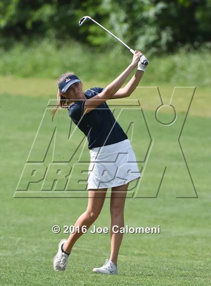 Thumbnail 1 in NEISD Varsity District Golf Tournament photogallery.