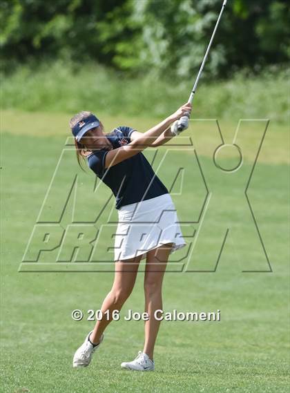 Thumbnail 3 in NEISD Varsity District Golf Tournament photogallery.