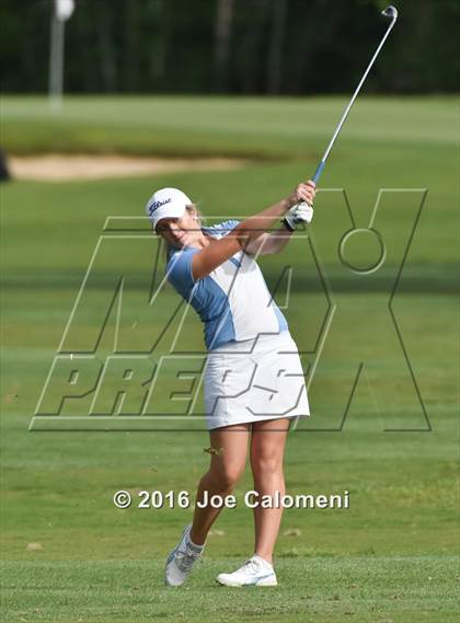 Thumbnail 2 in NEISD Varsity District Golf Tournament photogallery.