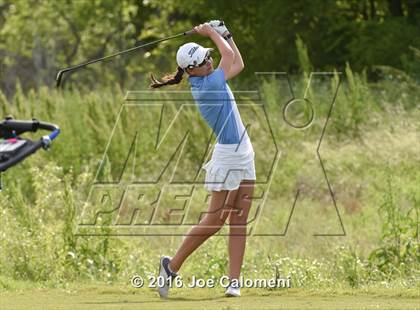 Thumbnail 3 in NEISD Varsity District Golf Tournament photogallery.