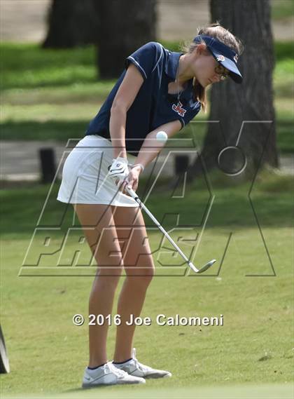 Thumbnail 3 in NEISD Varsity District Golf Tournament photogallery.