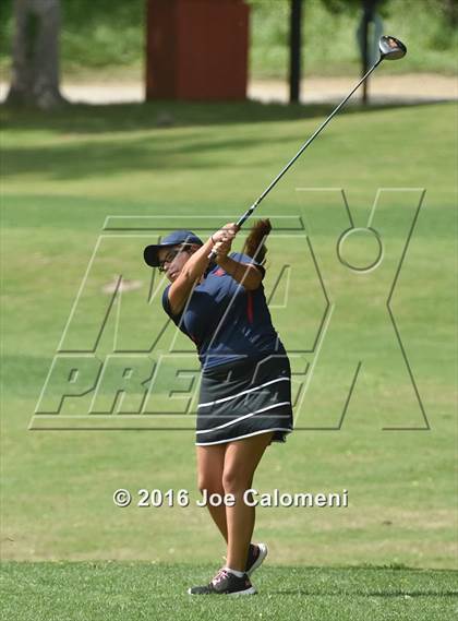 Thumbnail 2 in NEISD Varsity District Golf Tournament photogallery.