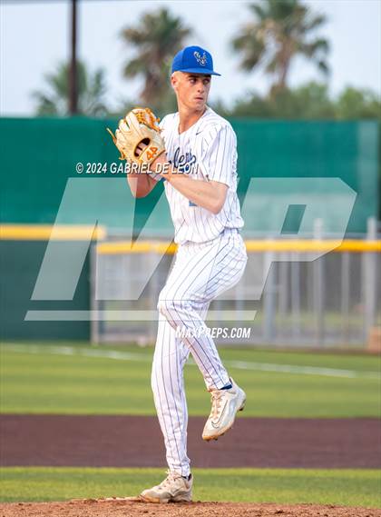 Thumbnail 2 in Tivy vs. McAllen Memorial (UIL Baseball 5A Region IV Semifinal) photogallery.
